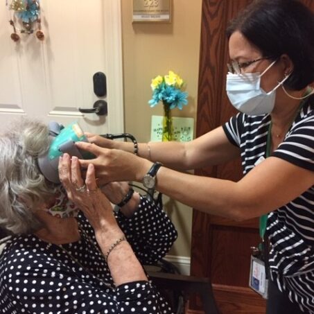 Virtual Reality Opens Hearts and Entertains Nursing Home and AL Residents
