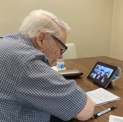 Broadband Reunites Retired Doctor with Classmates After 65 Years