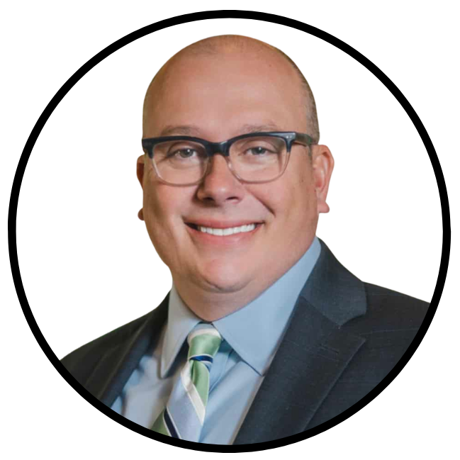 Kevin Schwab Circle Headshot 800x800